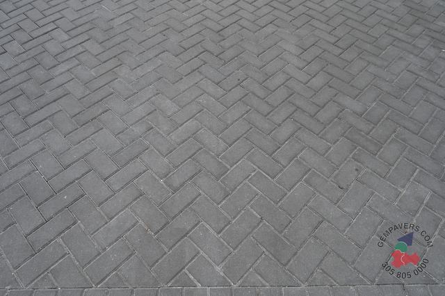 4×8 Brick · Charcoal