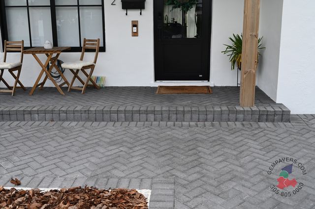 4×8 Brick · Charcoal