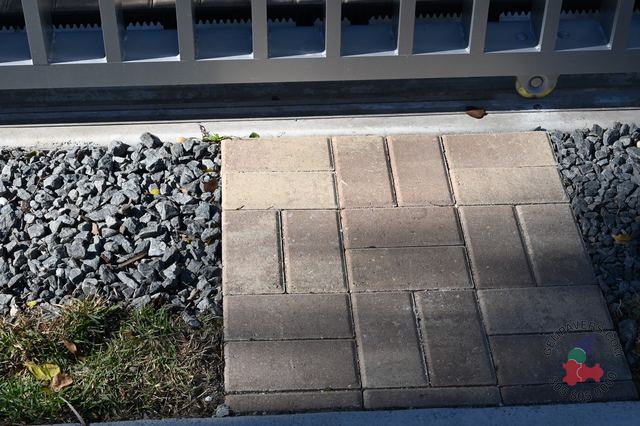 4×8 Brick · Tan Sandstone