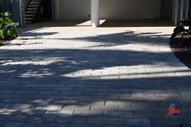 4×8 Brick · Tan Sandstone