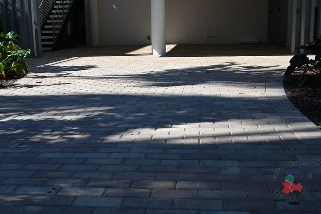 4×8 Brick · Tan Sandstone