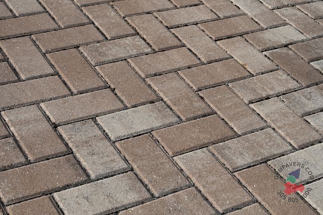 4×8 Brick · Tan Sandstone