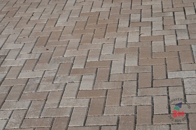 4×8 Brick · Tan Sandstone