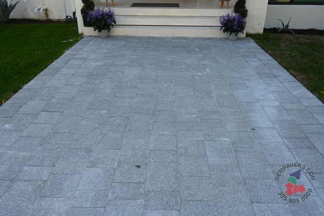 Old Canada · Charcoal Polished