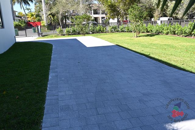 Old Canada · Charcoal Polished