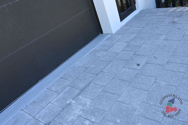 Old Canada · Charcoal Polished