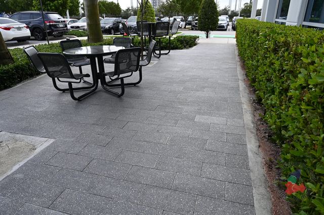 Plank Paver 8×16 · Charcoal Polished