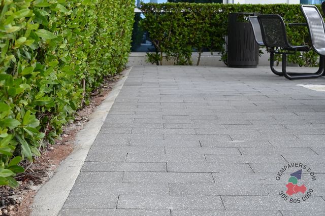 Plank Paver 8×16 · Charcoal Polished