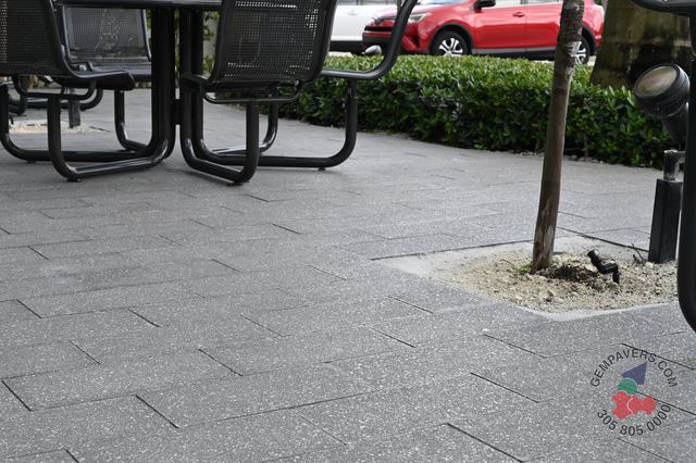 Plank Paver 8×16 · Charcoal Polished