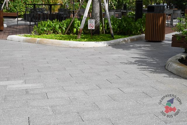 Plank Paver 8×16 · Charcoal Polished