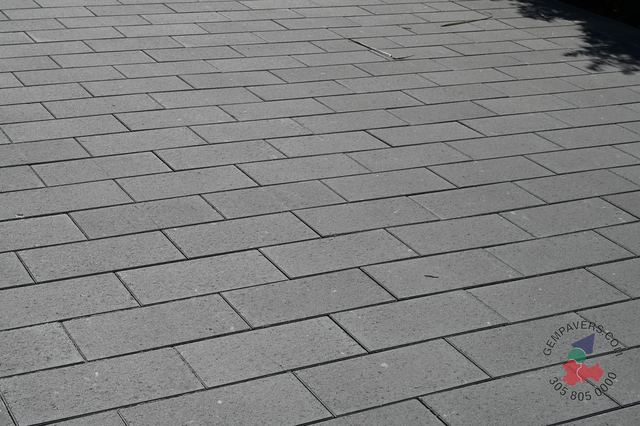 Plank Paver 8×16 · Grey