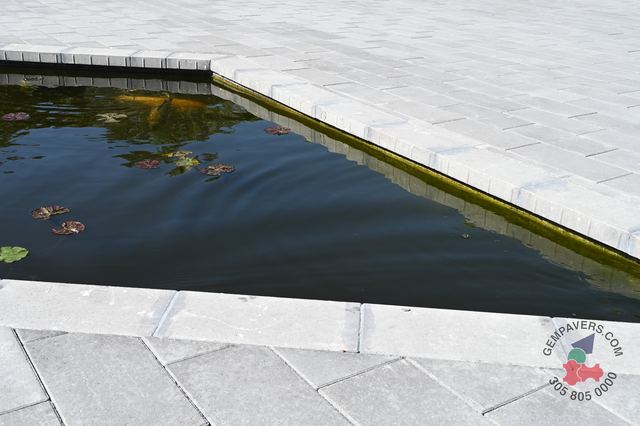 Plank Paver 8×16 · Grey