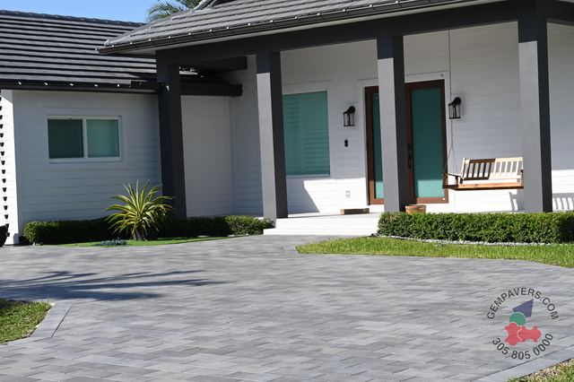 Plank Paver 8×16 · Slate