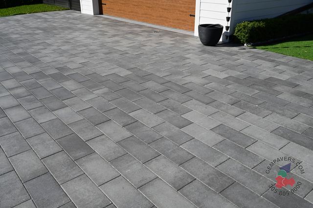 Plank Paver 8×16 · Slate