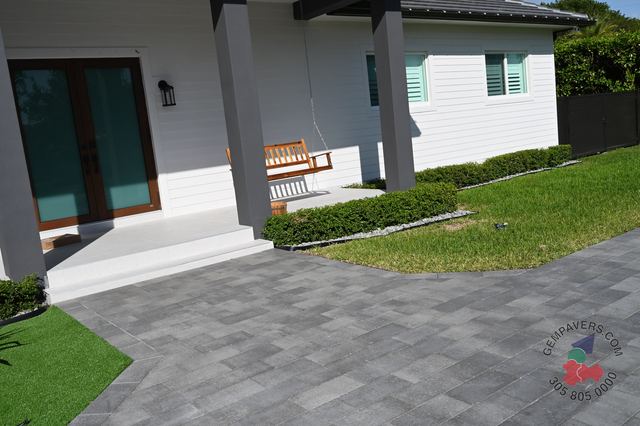 Plank Paver 8×16 · Slate
