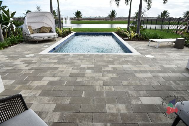 Plank Paver 8×16 · Tan Sandstone White