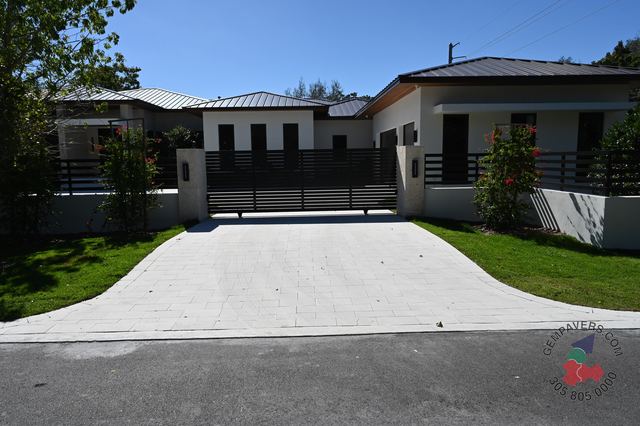 Plank Paver 8×16 · White Polished