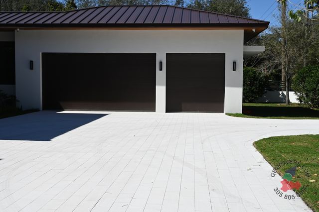 Plank Paver 8×16 · White Polished