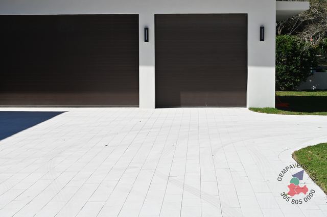 Plank Paver 8×16 · White Polished