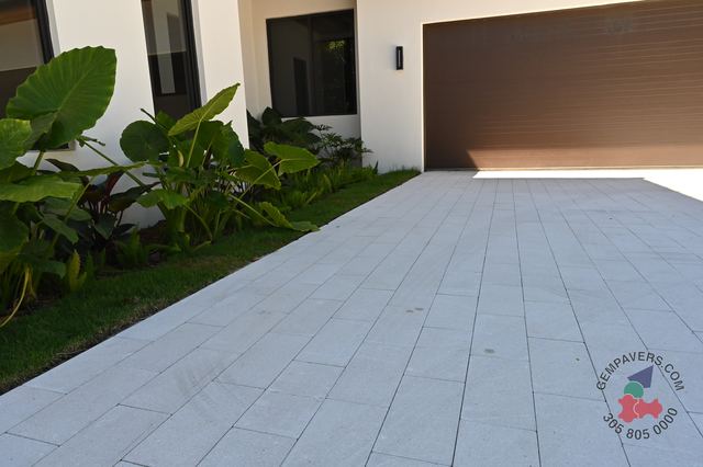 Plank Paver 8×16 · White Polished