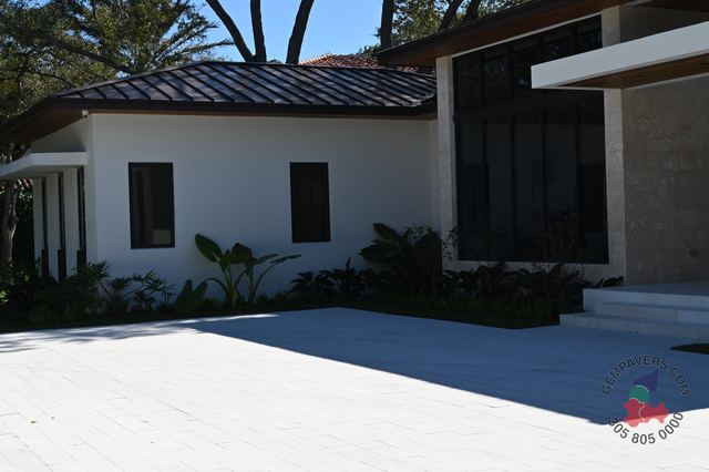 Plank Paver 8×16 · White Polished