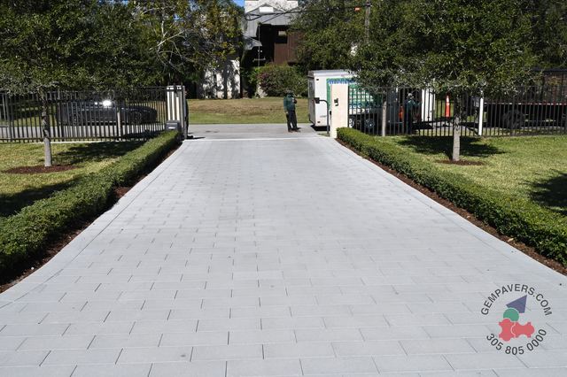 Plank Paver 8×16 · White