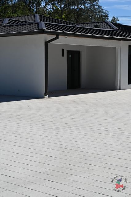 Plank Paver 8×16 · White