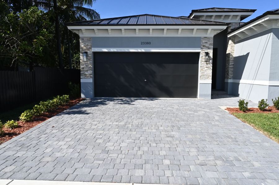 Old Miami paver